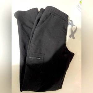 Figs skinny scrub pants